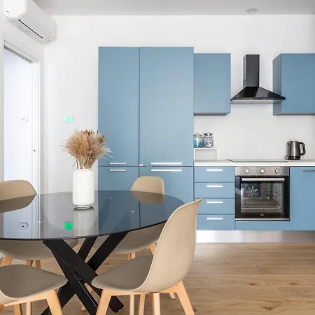 Blue Azzo Gardino N9 Interno 4 Apartament