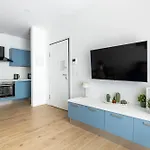 Blue Azzo Gardino N9 Interno 4 דירה *