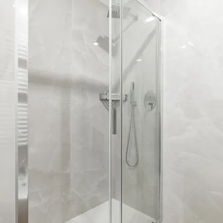 Apartment Blue Azzo Gardino N9 Interno 4